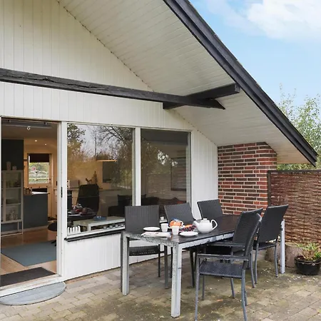 2 Bedroom Gorgeous In