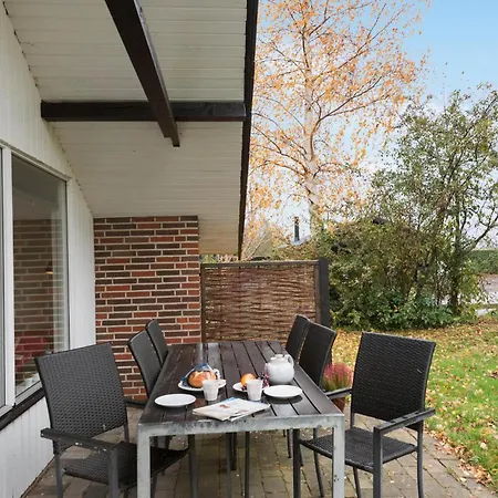 2 Bedroom Gorgeous In *