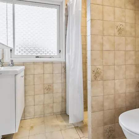 2 Bedroom Gorgeous In בית נופש *