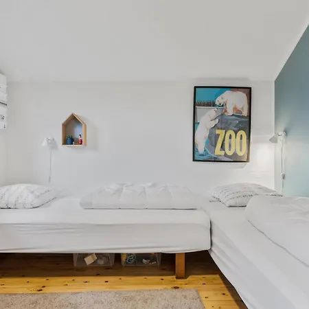 2 Bedroom Gorgeous In